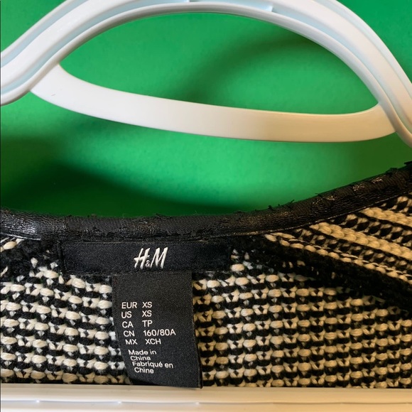 H&M formal zip up sweater - Picture 2 of 2